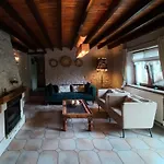 Casa de Férias Charming In A Farm With Views Gimnée