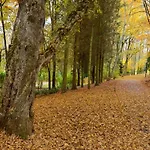Charming In A Farm With Views Gimnée