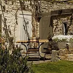 Charming In A Farm With Views Gimnée