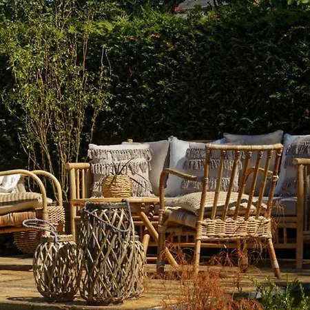 Charming In A Farm With Views * Gimnee