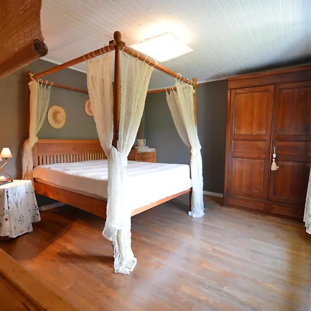 Vakantiehuis Charming In A Farm With Views