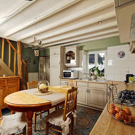 Vakantiehuis Charming In A Farm With Views